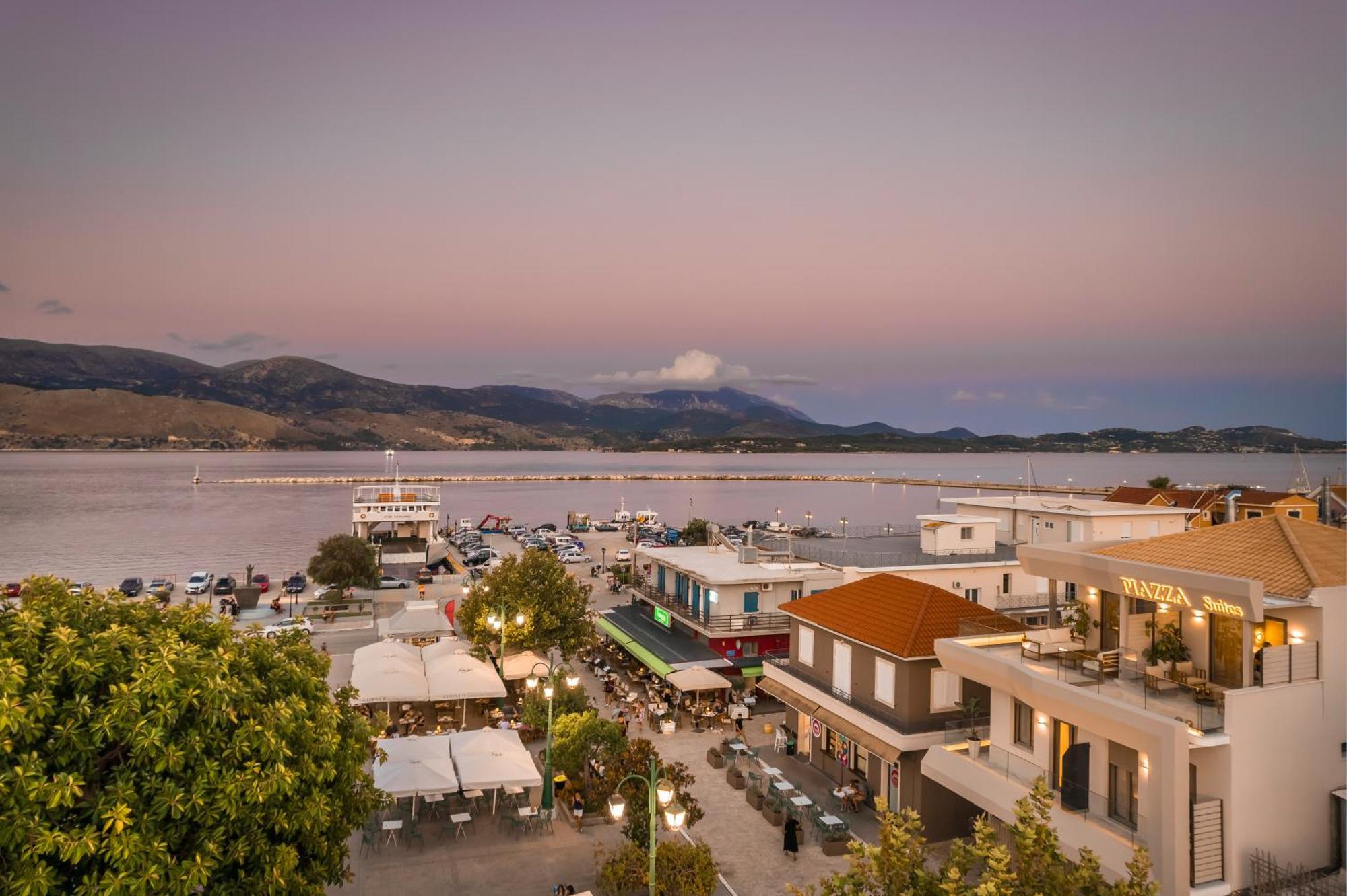 Piazza Suites Lixúri Kültér fotó