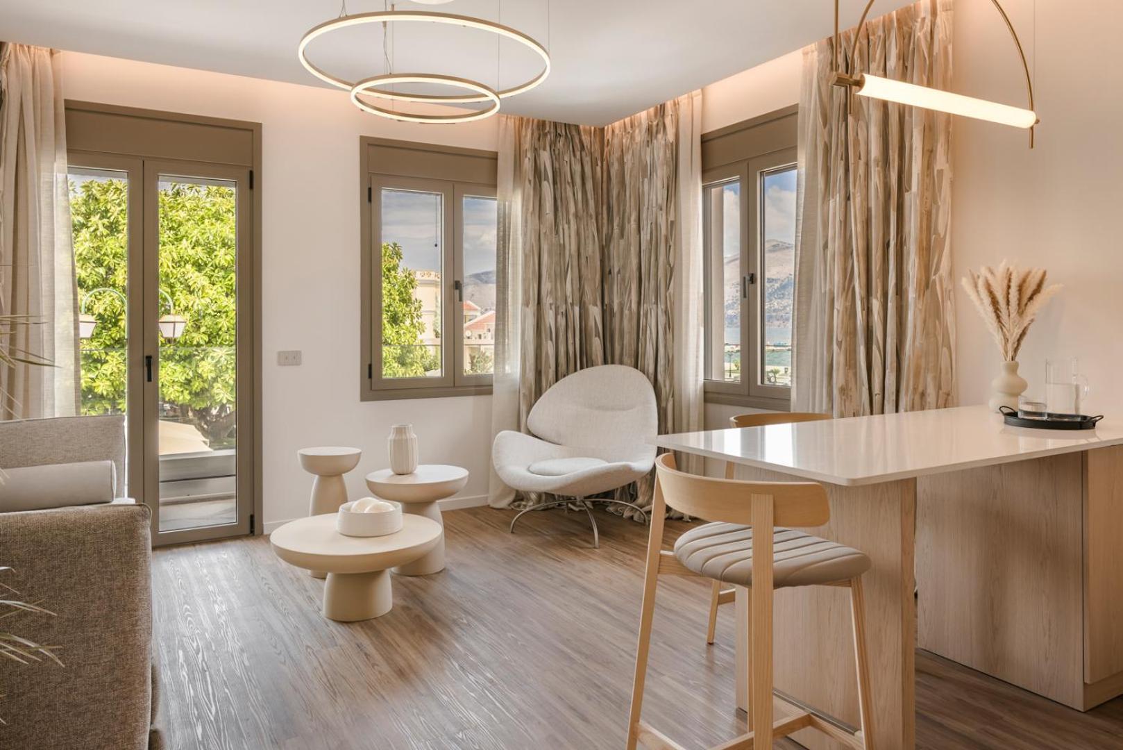 Piazza Suites Lixúri Kültér fotó
